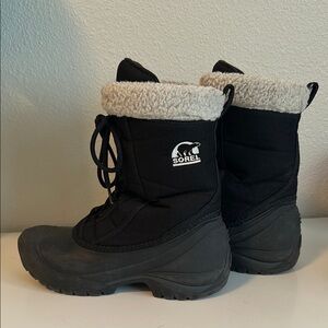 Sorel Cumberland Black and Cream Winter Boots
